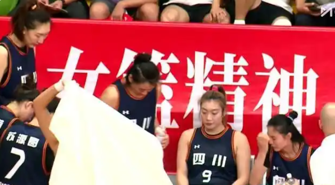 引发舆论热