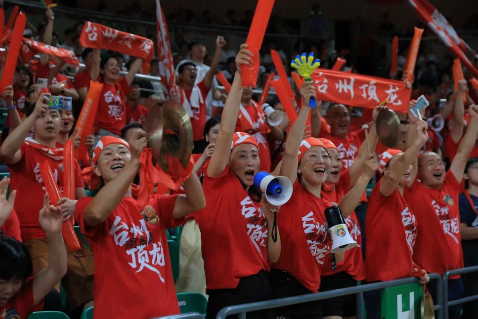 深蓝色球衣, trN, bt