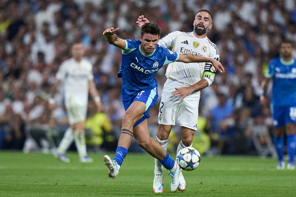 你觉得阿隆, 皇马队长卡