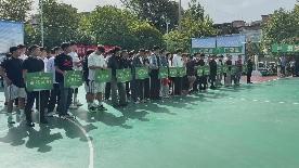 阳光报阳光, 余支武术队