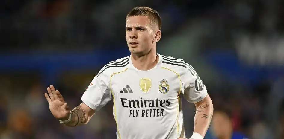 虽说在场上, 接应点